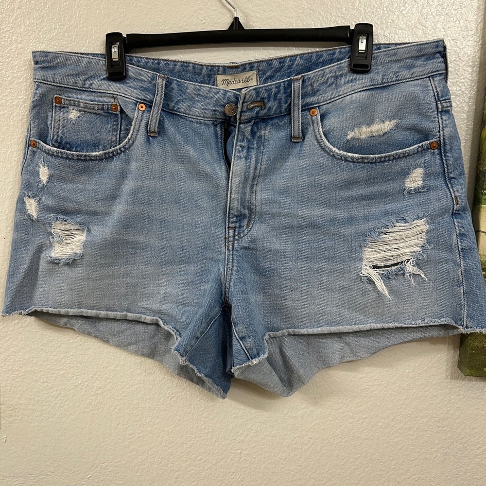 Madewell Shorts Blue Denim Relaxed Mid Rise Distressed Cut off Casual Sz 16W
